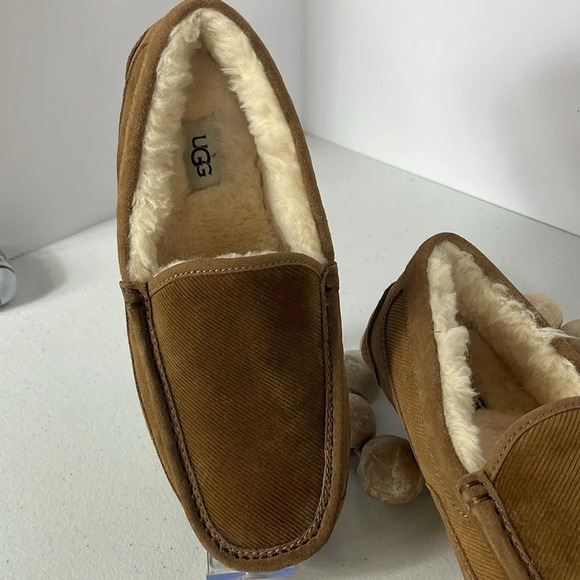 UGG MEN ASCOT SLIPPERS Size 9 NIB - Picture 3 of 13